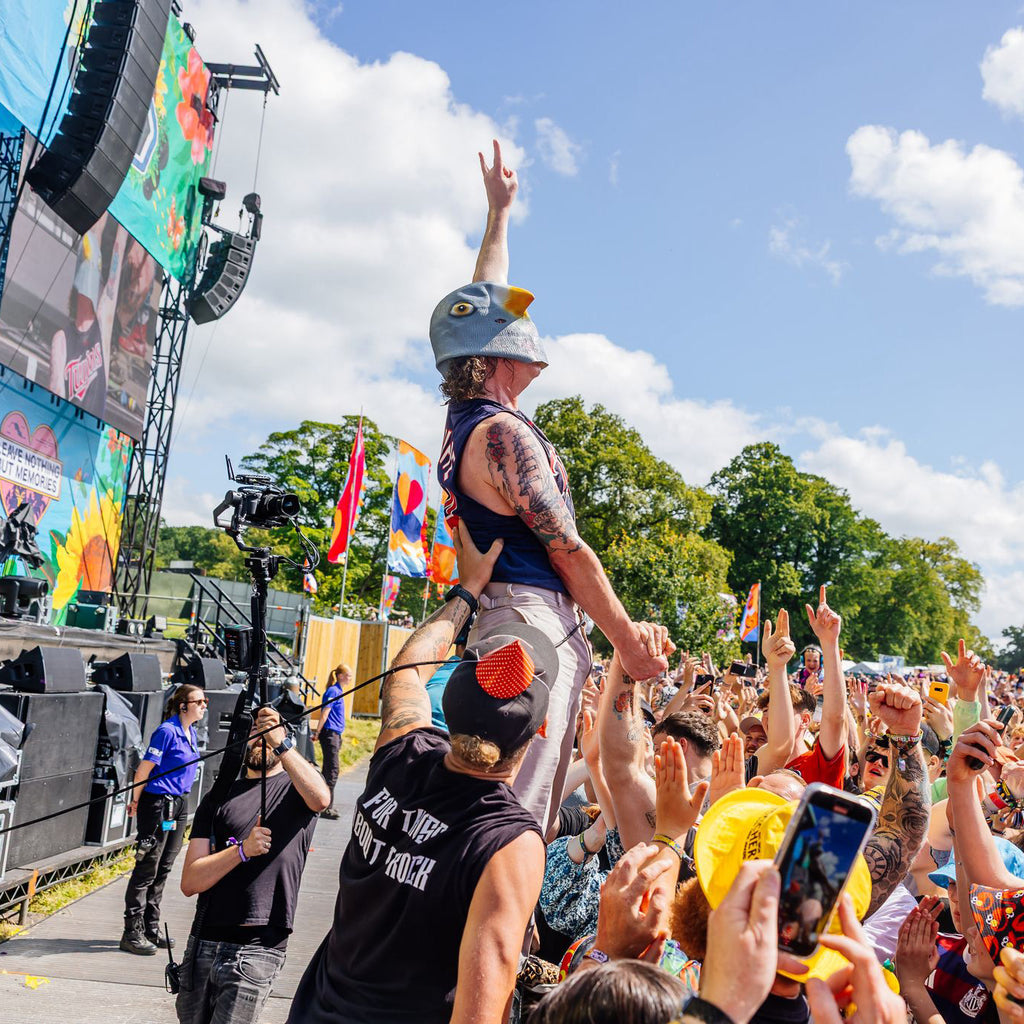 Pigeon Heads Mask! Get it Signed at Shows.